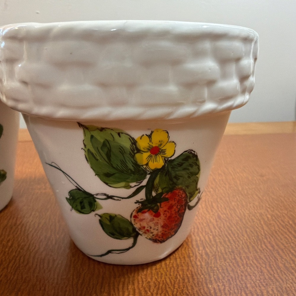 Set Of 3 Strawberry Basket Style Plant Pots 4" Basket Weave Rim - Picture 5 of 13
